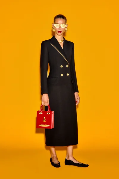 Look 3